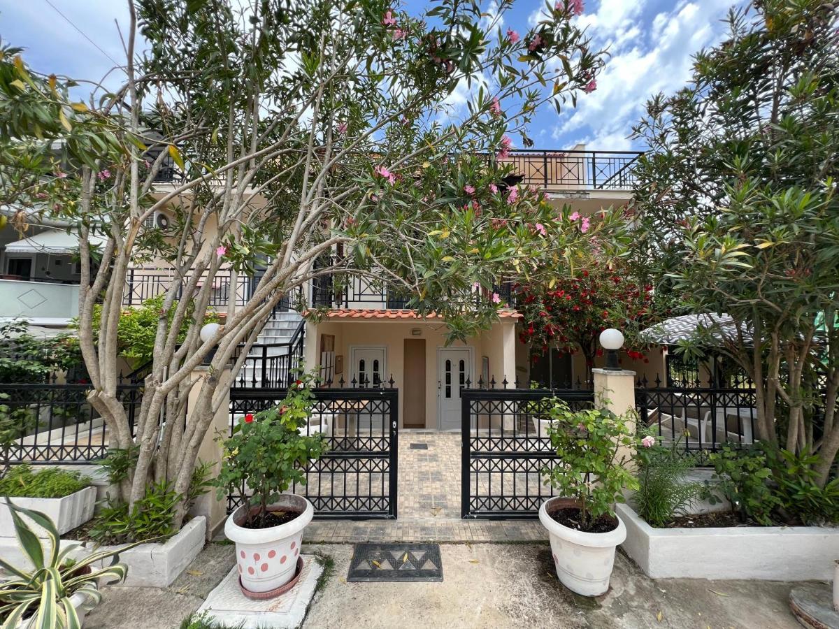 La Luna Studios Limenas  Ngoại thất bức ảnh